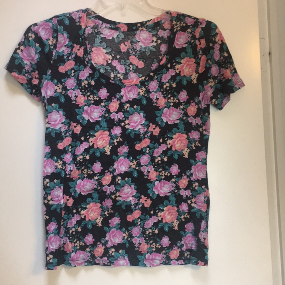 Urban Outfitters Basic Floral Tee